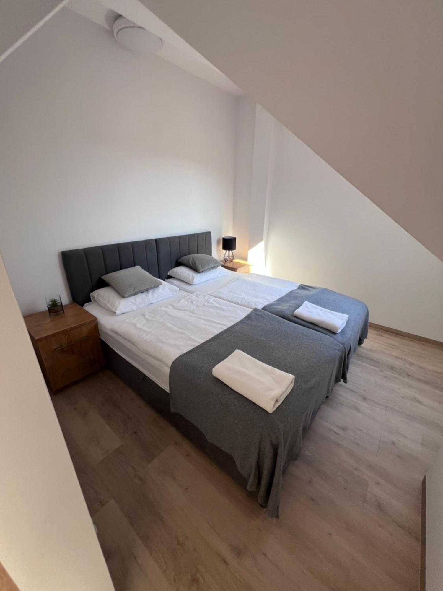 Apartamenty Divemed イェレニャ・グーラ エクステリア 写真